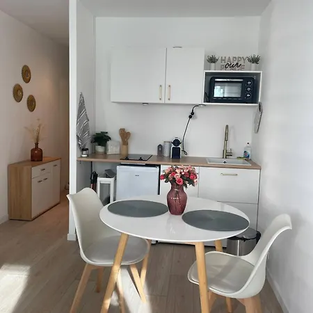 Cozy Studio Heart Of La Defense - 10 Min To Paris Courbevoie Exterior photo